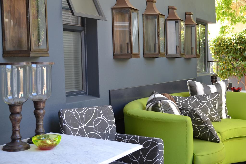 Life & Leisure Boutique Guesthouse สเตลเลนบอช ห้อง รูปภาพ
